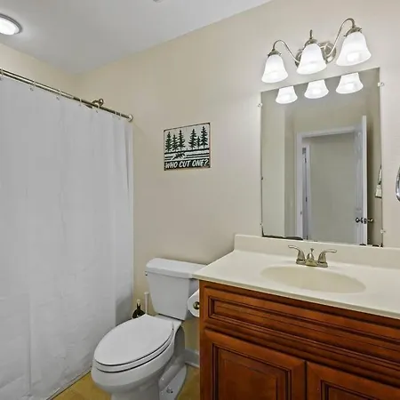Tennessee Time Out - Entire Cottage Hot Tub, Creek, No Steep Roads Pigeon Forge Exterior foto